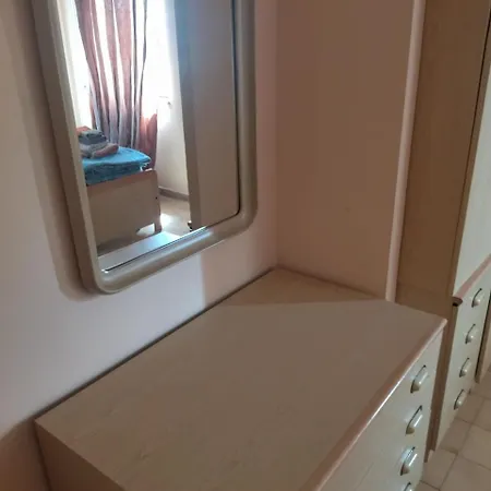 Con Grande Terrazza, 100 M Dal Mare *