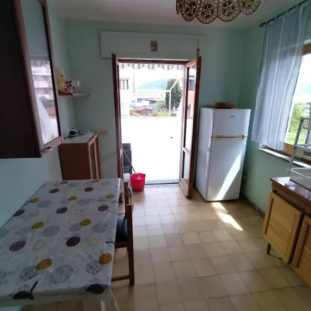 公寓 Con Grande Terrazza, 100 M Dal Mare *