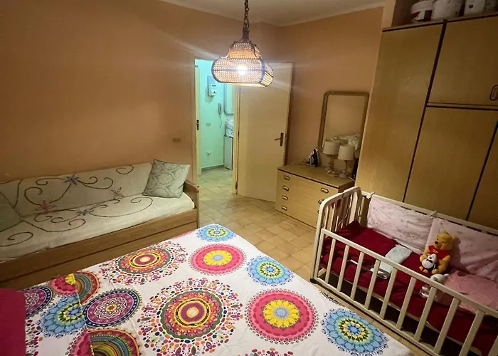 Con Grande Terrazza, 100 M Dal Mare Scalea