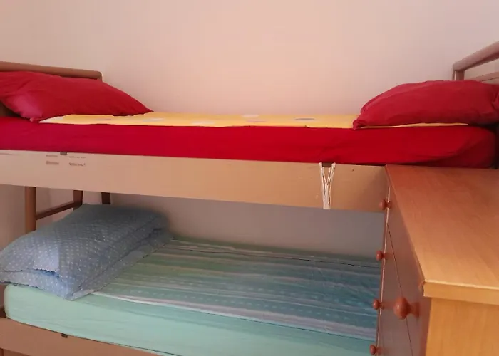 Con Grande Terrazza, 100 M Dal Mare Apartamento