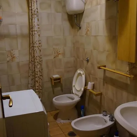 Διαμέρισμα Con Grande Terrazza, 100 M Dal Mare Scalea