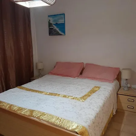 Διαμέρισμα Con Grande Terrazza, 100 M Dal Mare *